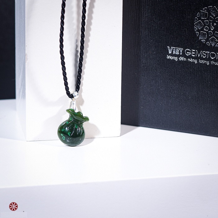 Mặt dây chuyền Túi Tiền Ngọc Bích - Nephrite