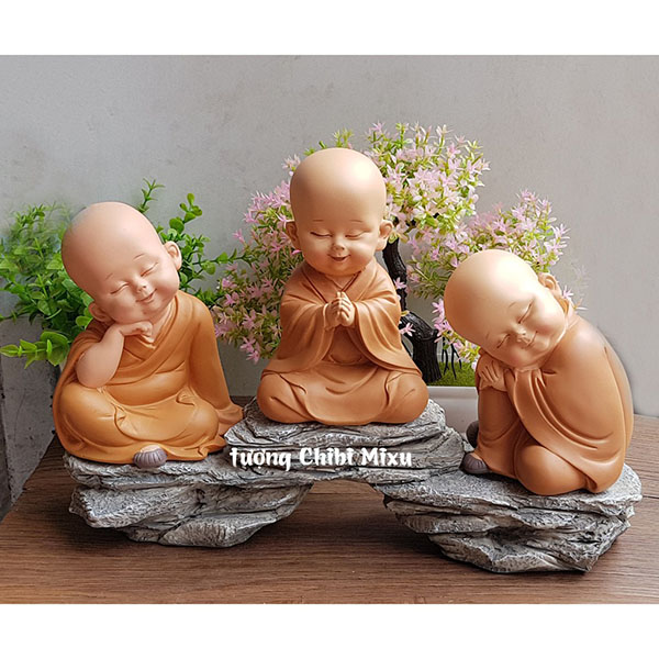 Bộ 03 chú tiểu an nhiên áo nâu kèm chân đế giả đá size 7cm