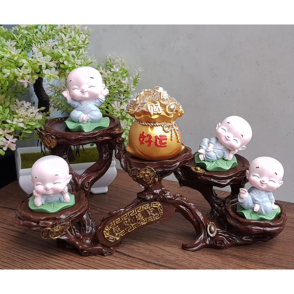  Bộ 04 chú tiểu ngồi lá sen áo lam + đế ngang 5 ánh vàng + chum vàng 