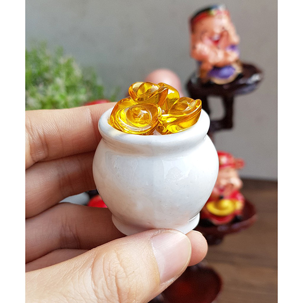 Chum vàng may mắn (gồm 01 chum + 10 thỏi vàng 1.5cm + 10 hạt gốm mèo)