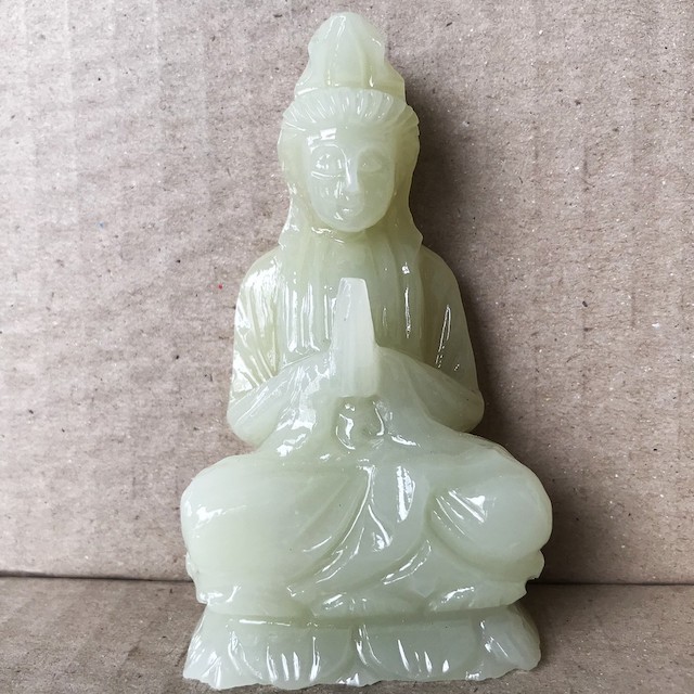 Phật Quan Âm đá onyxt màu xanh