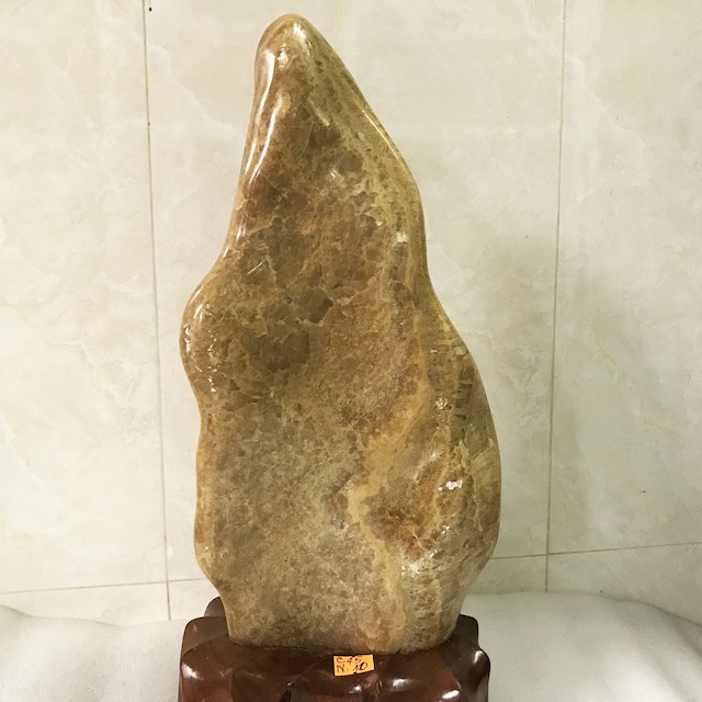 Cây đá tự nhiên mệnh Kim và Thổ màu vàng đậm vân siêu đẹp