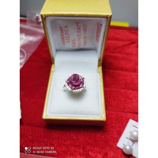 Nhẫn hoa mẫu đơn ruby bạc ta